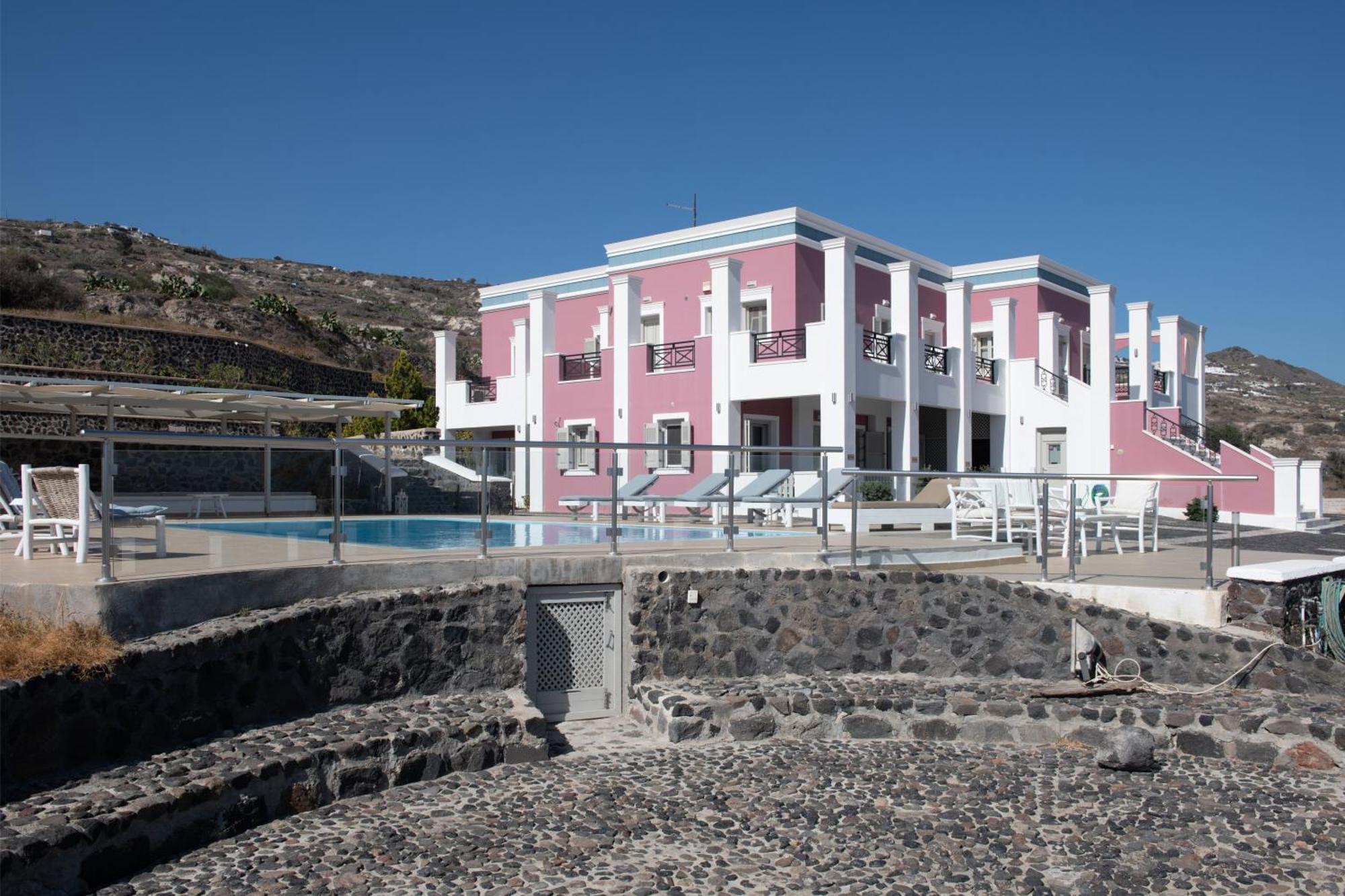 Rose * Vourvoulos